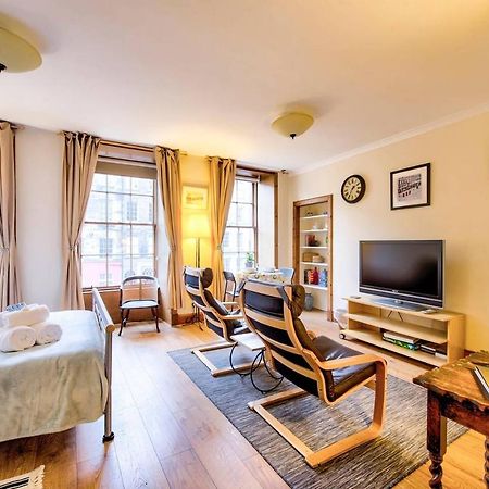 Joivy Royal Mile Apartment In Prime Location Édimbourg Extérieur photo