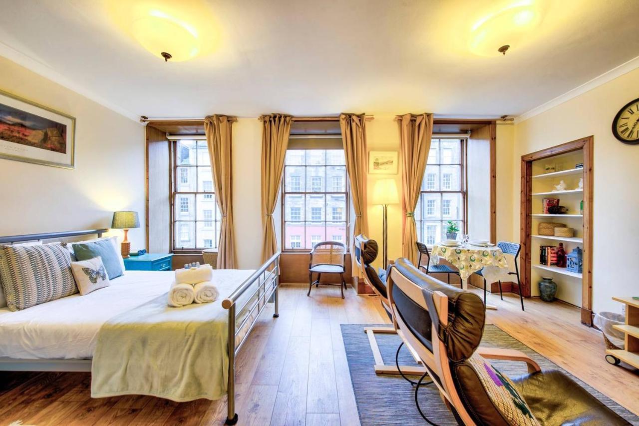 Joivy Royal Mile Apartment In Prime Location Édimbourg Extérieur photo