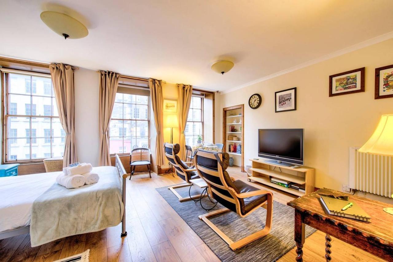 Joivy Royal Mile Apartment In Prime Location Édimbourg Extérieur photo